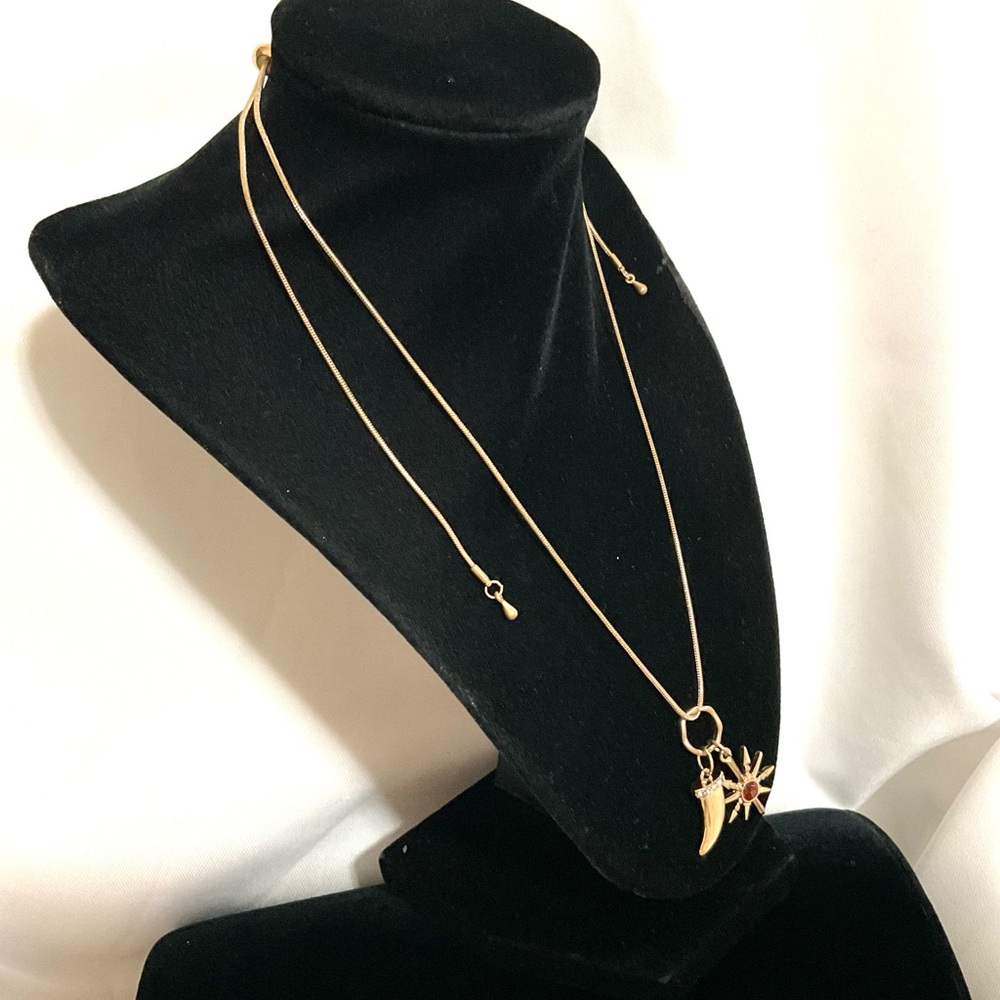 Goldtone Starburst Rhinestone Lariat Pendant - Picture 3 of 9